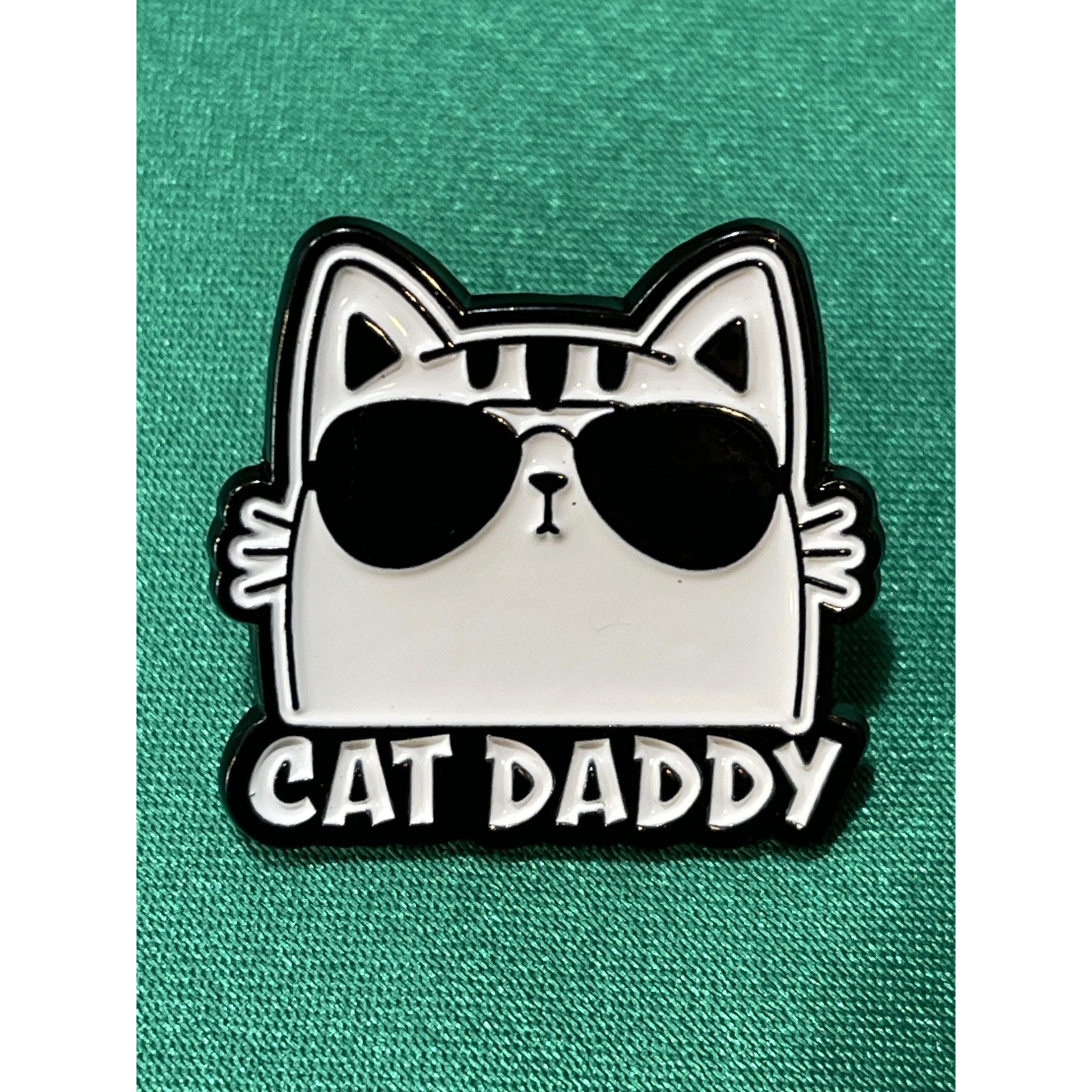 Nwot Black Cat Daddy Brooch Lapel Pin Enamel Cat Dad Sunglasses Pet Parent